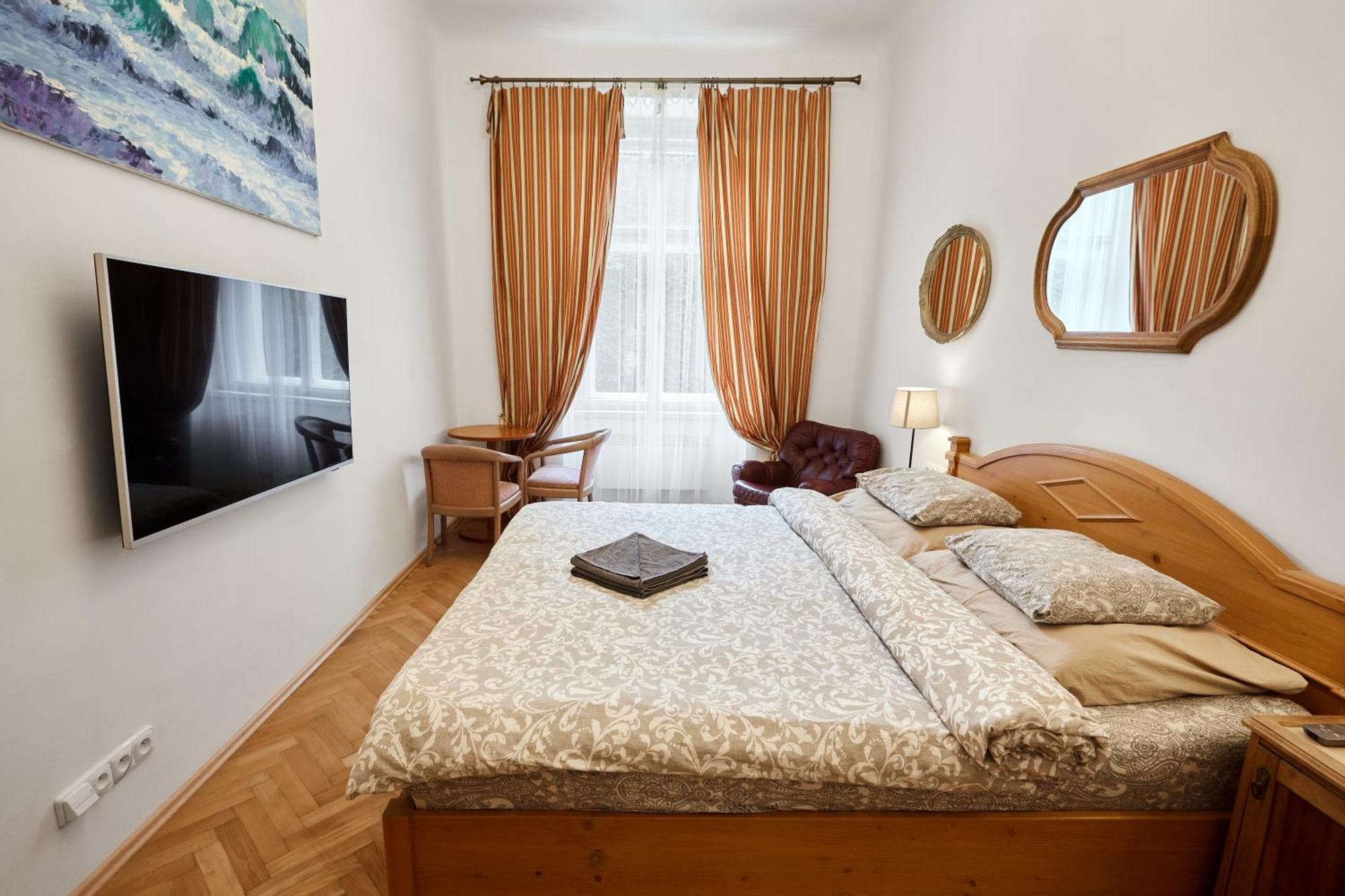 Old Town & Parking Assistance Apartment ปราก ภายนอก รูปภาพ